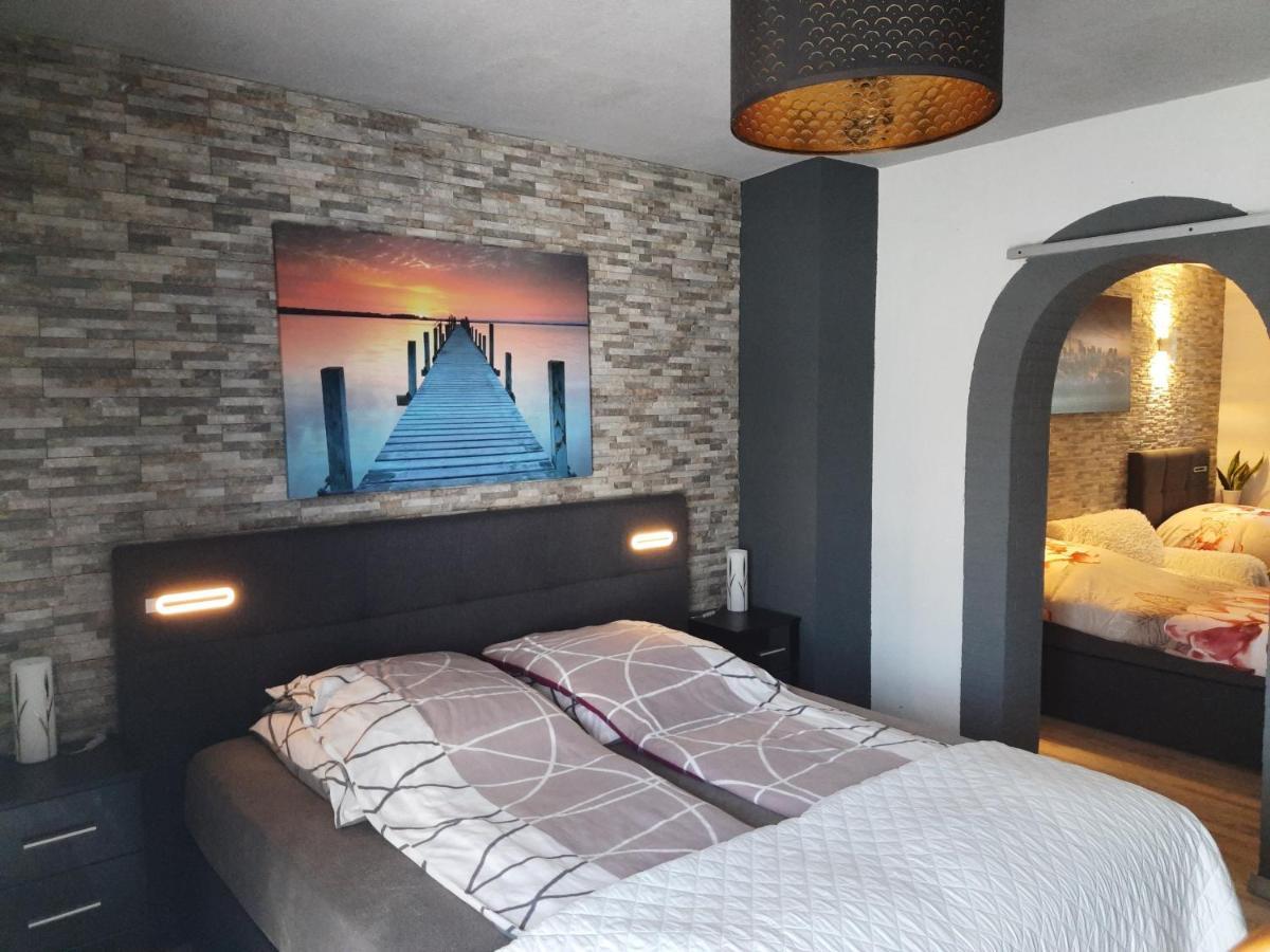 Joys Ferienwohnung أوبيرهاوزين المظهر الخارجي الصورة